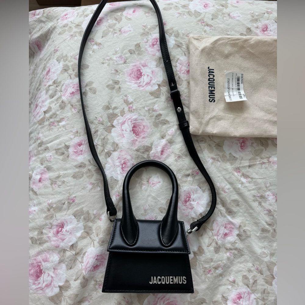 Jacquemus “Le Chiquito” bag. In excellent condition. Worn only twice. - Picture 3 of 14